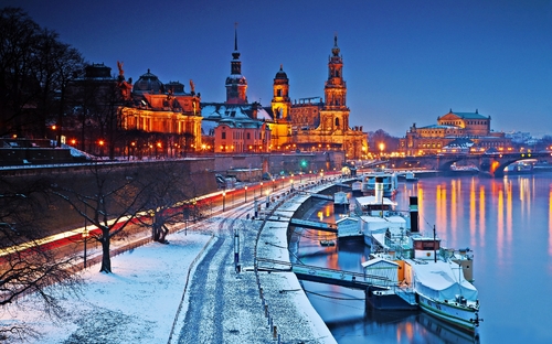 Winterabend in Dresden, Deutschland