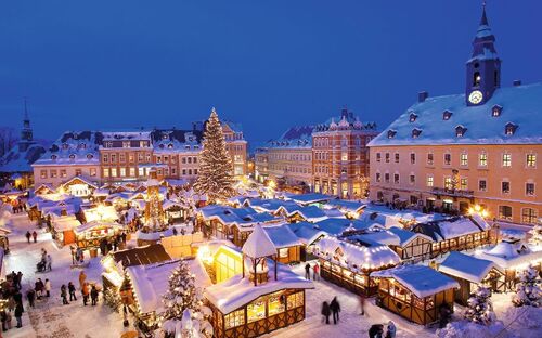 © StockPixstore - Fotolia Weihnachtsmarkt in Annaberg-Buchholz im Erzgebirge, Deutschland