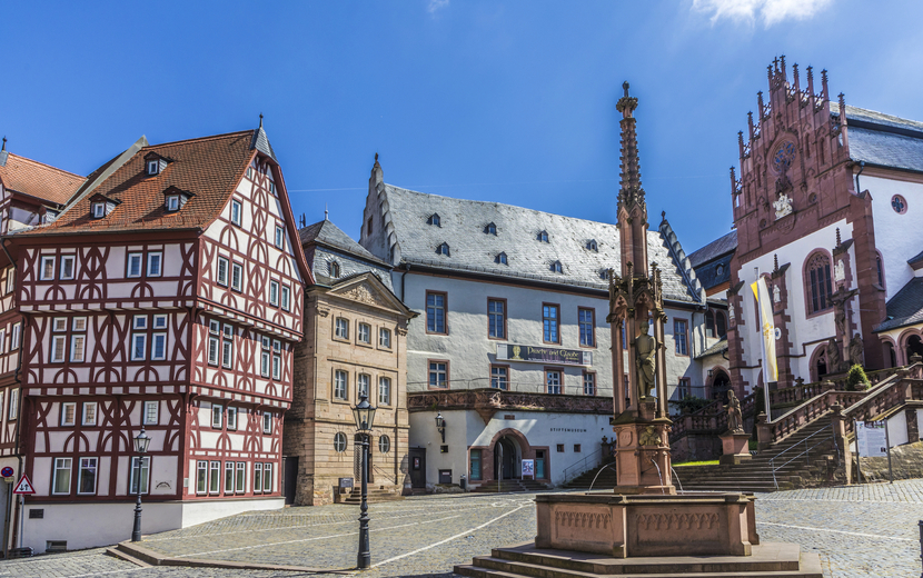 Aschaffenburg, Stiftsplatz