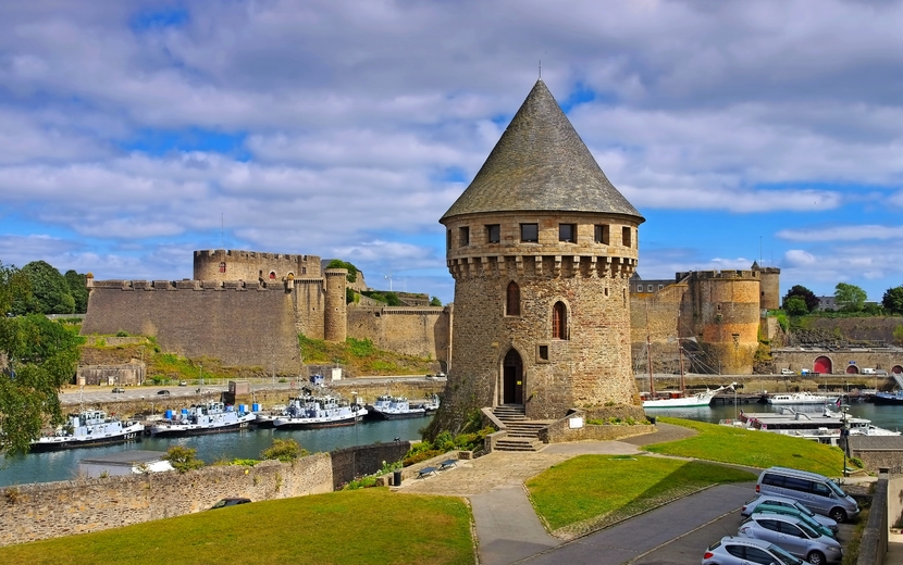 Brest Burg in der Bretagne, Frankreich - Brest castle and Tanguy tower in Brittany