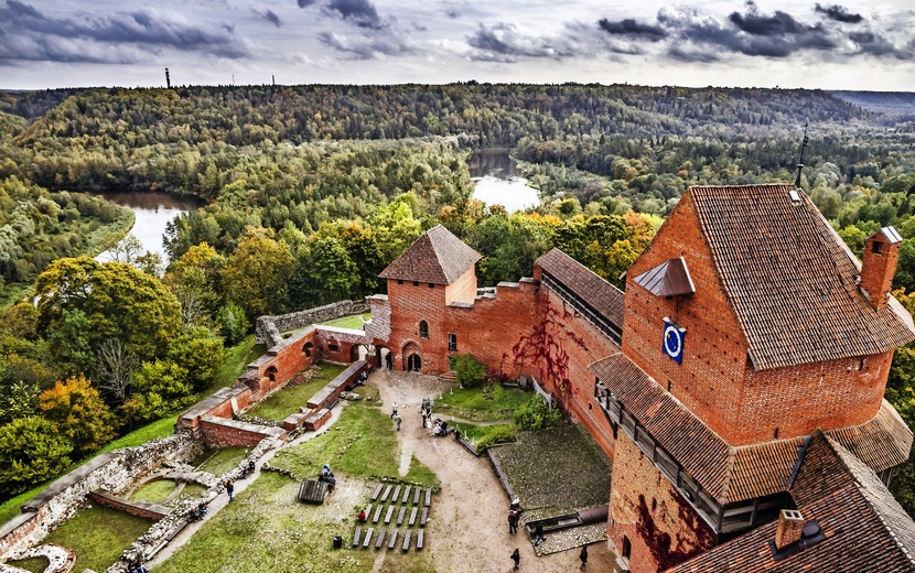 Bischofsburg Turaida