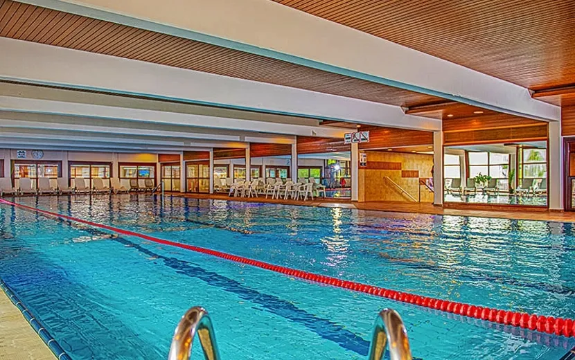 Hotel Club Tihany, Hallenbad