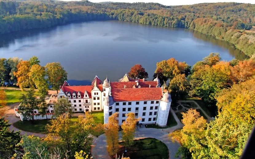 Schlosshotel Podewils, Vogelsperspektive
