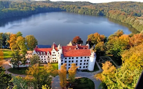 Schlosshotel Podewils, Vogelsperspektive