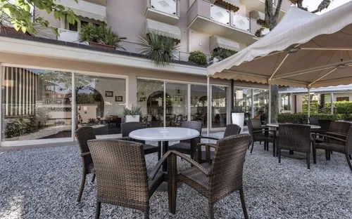Hotel Azzurra, Hotelterrasse