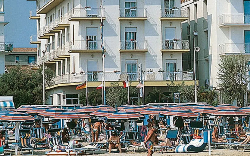 Superior-Hotel Gardenia, Außenansicht