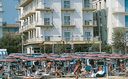 Superior-Hotel Gardenia, Außenansicht