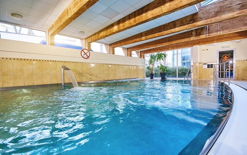 Hotel Jantar Spa, Innenpool