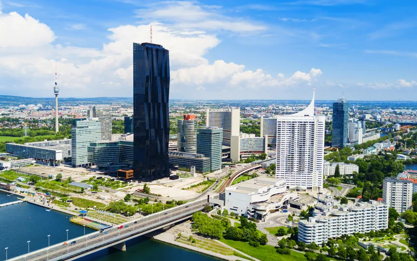 Luftaufnahme des Donaubezirks in Wien