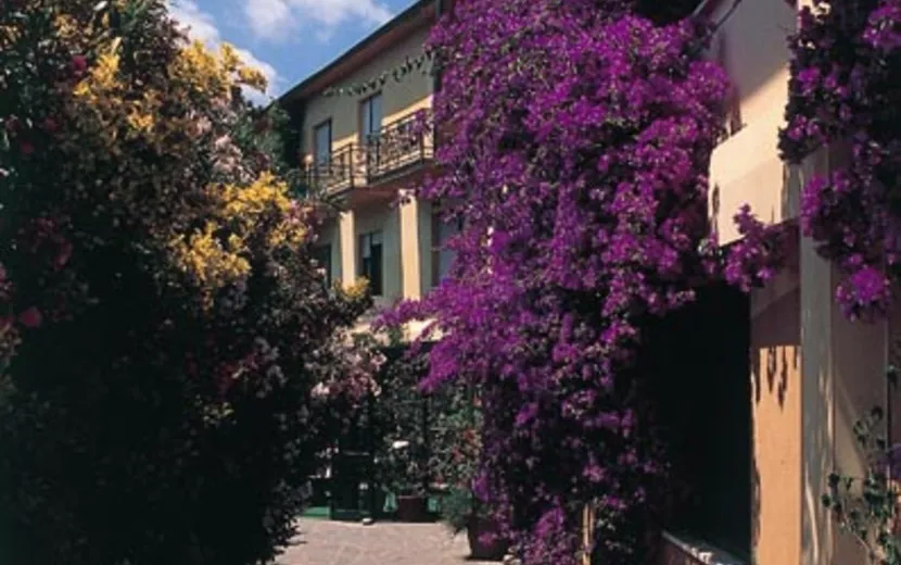 Hotel Barracuda Außenansicht