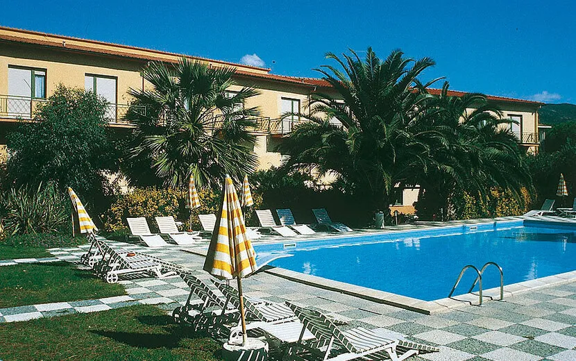 Hotel Barracuda Pool