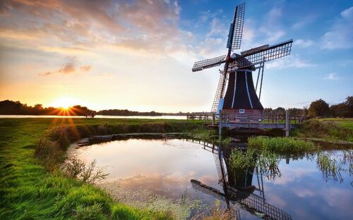 © catolla - Fotolia Windmühle in Groningen