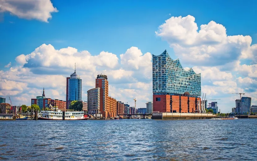 Elbphilharmonie am Hamburger Hafen, Deutschland