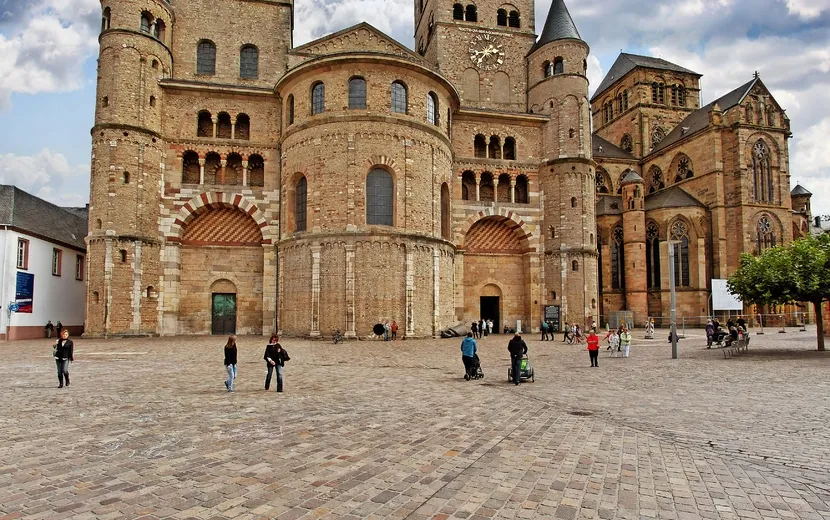 Dom und Liebfrauenkirche in Trier, Deutschland