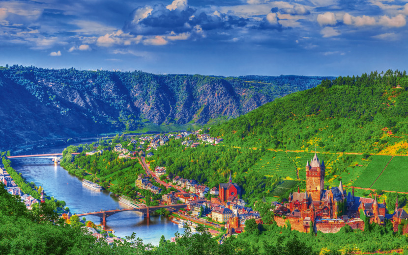 Blick über Cochem an der Mosel in Deutschland