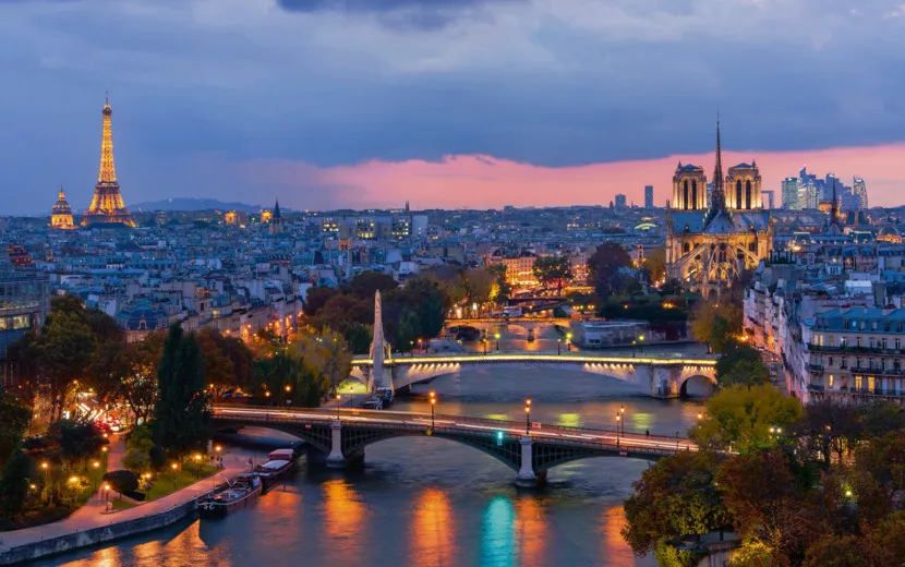 Paris bei Sonnenuntergang