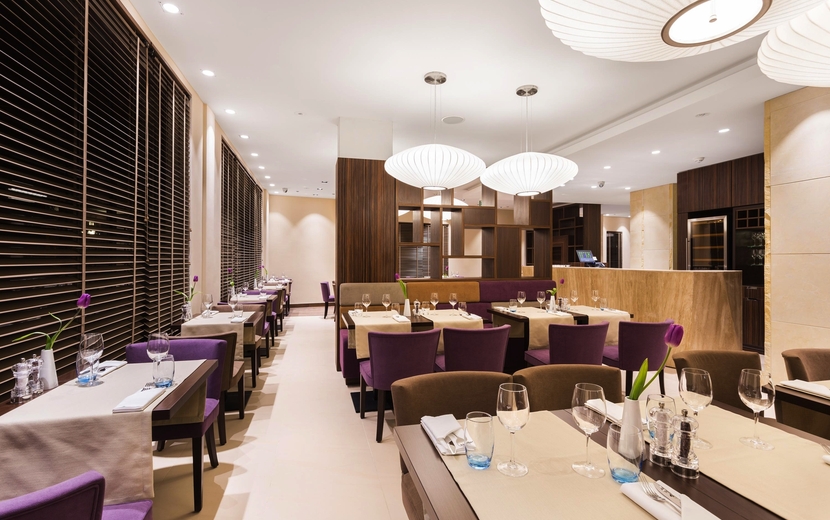 Hotel DeSilva, Restaurant