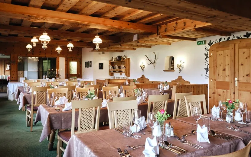 Hotel Blattlhof, Restaurant