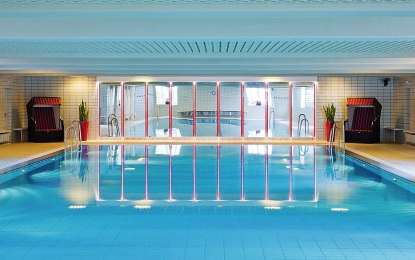 Schwimmbad im Gesundheitszentrum
