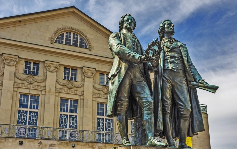 Goethe-Schiller-Denkmal in Weimar, Deutschland