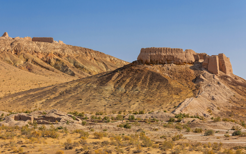 Überreste der Festung Ayaz Kala in der Wüste Kysylkum 