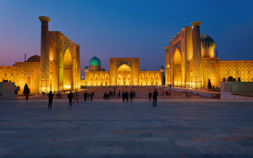 Samarkand - Registan bei Nacht