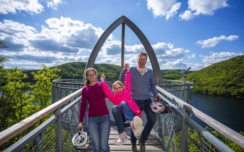 © Klaus-Peter Kappest Baumkronenweg Edersee