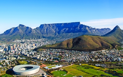 © jtplatt - stock.adobe.com Luftaufnahme von Tafelberg in Kapstadt, Südafrika