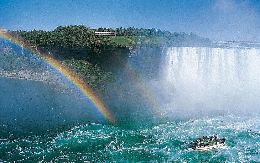 Niagarafälle – Bootsfahrt „Maid of the Mist“