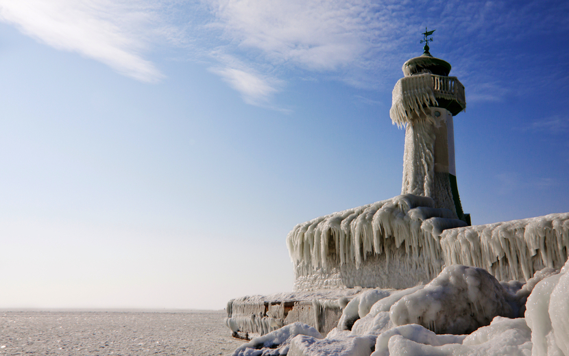 Leuchtturm in Sassnitz im Winter