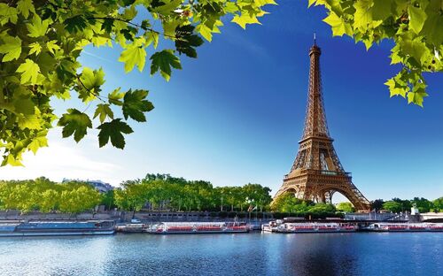 © Iakov Kalinin - Fotolia Seine mit Eiffelturm