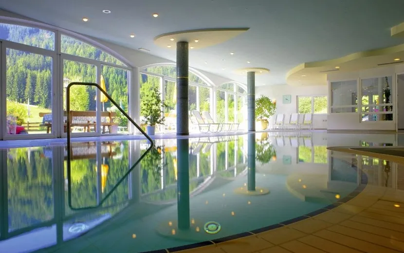 Schwimmbad
