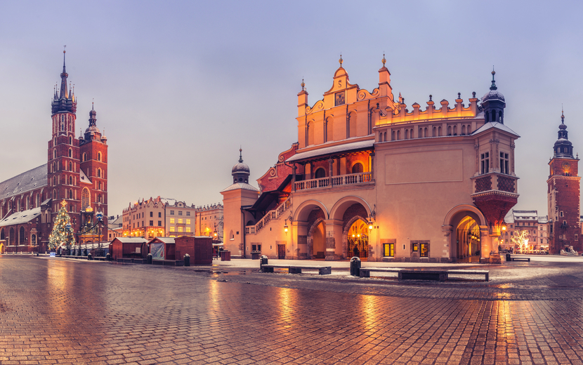 Krakau, Hauptmarkt mit Marienkirche & Tuchhallen