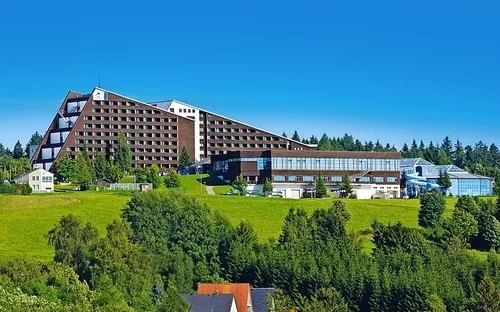 IFA Ferienpark Schöneck, Vogtland, Hotel, Außenansicht, Sommer