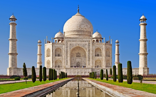 © saiko3p - stock.adobe.com Taj Mahal